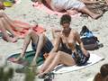 Voyeurismes sur la plage